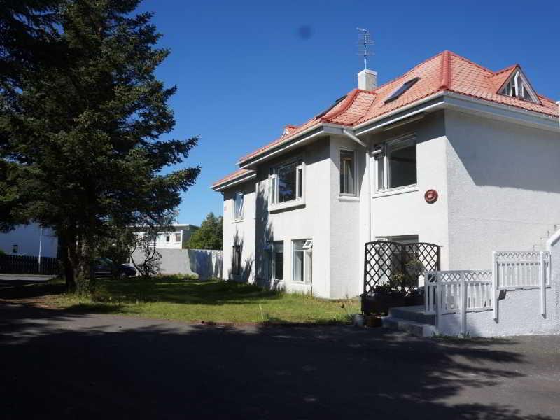 Готель Laugabjarg Рейк'явік Екстер'єр фото